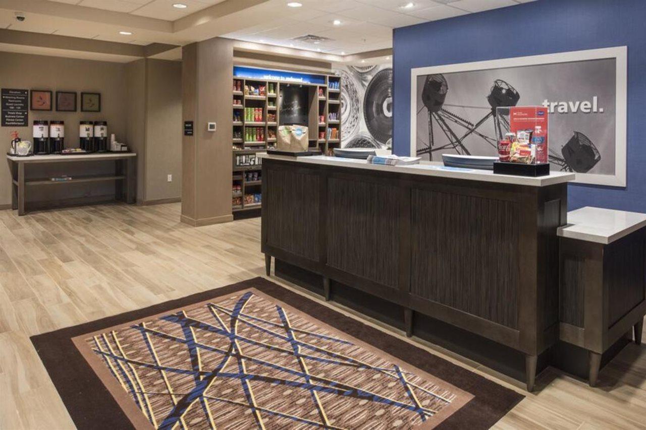 Hampton Inn & Suites Seattle/Redmond Wa Exteriör bild