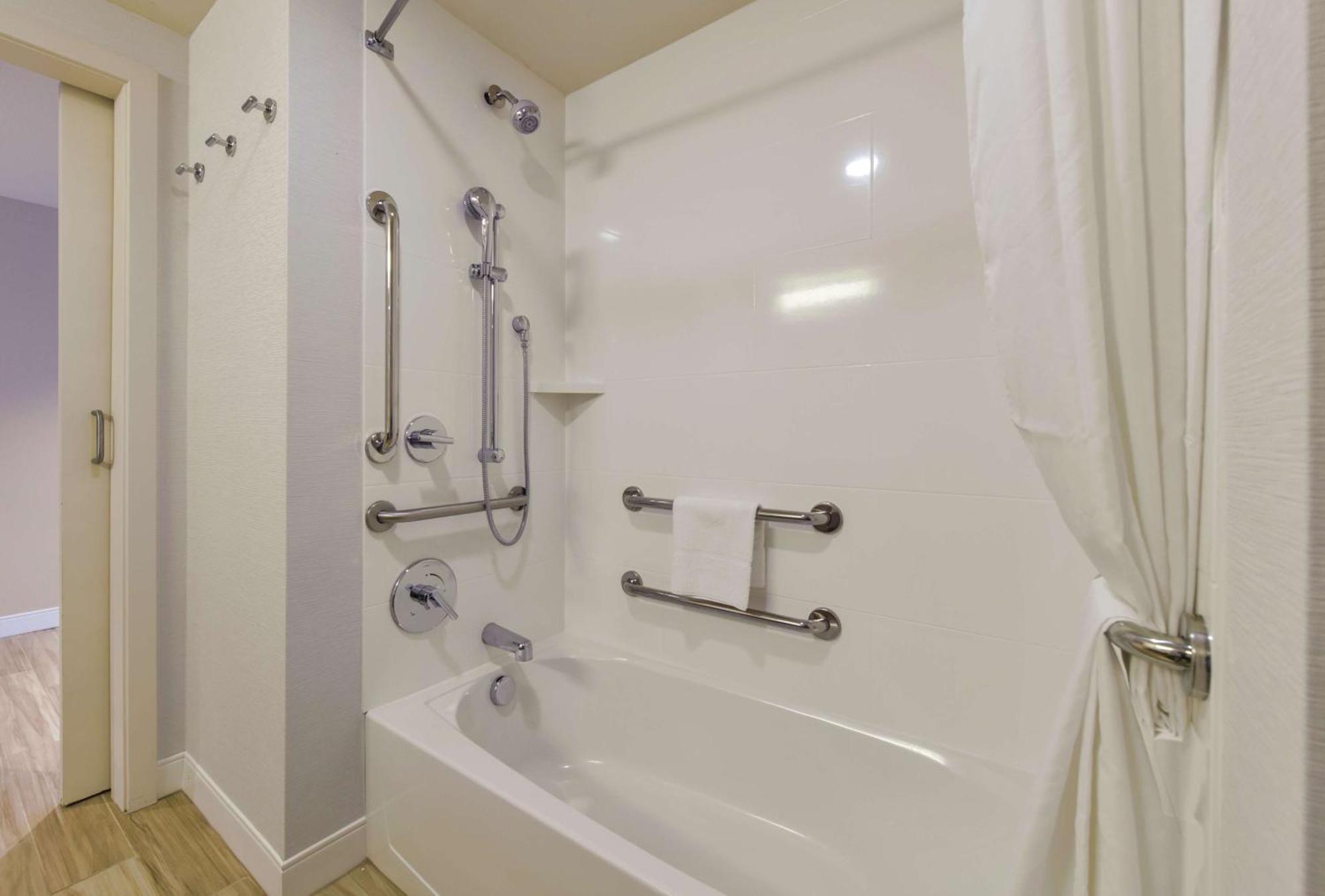 Hampton Inn & Suites Seattle/Redmond Wa Exteriör bild